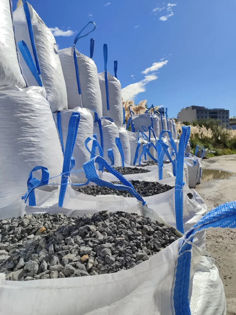 Venta de áridos y productos de jardinería